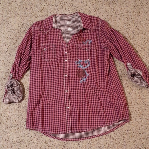 Button up Shirt - Picture 1 of 3